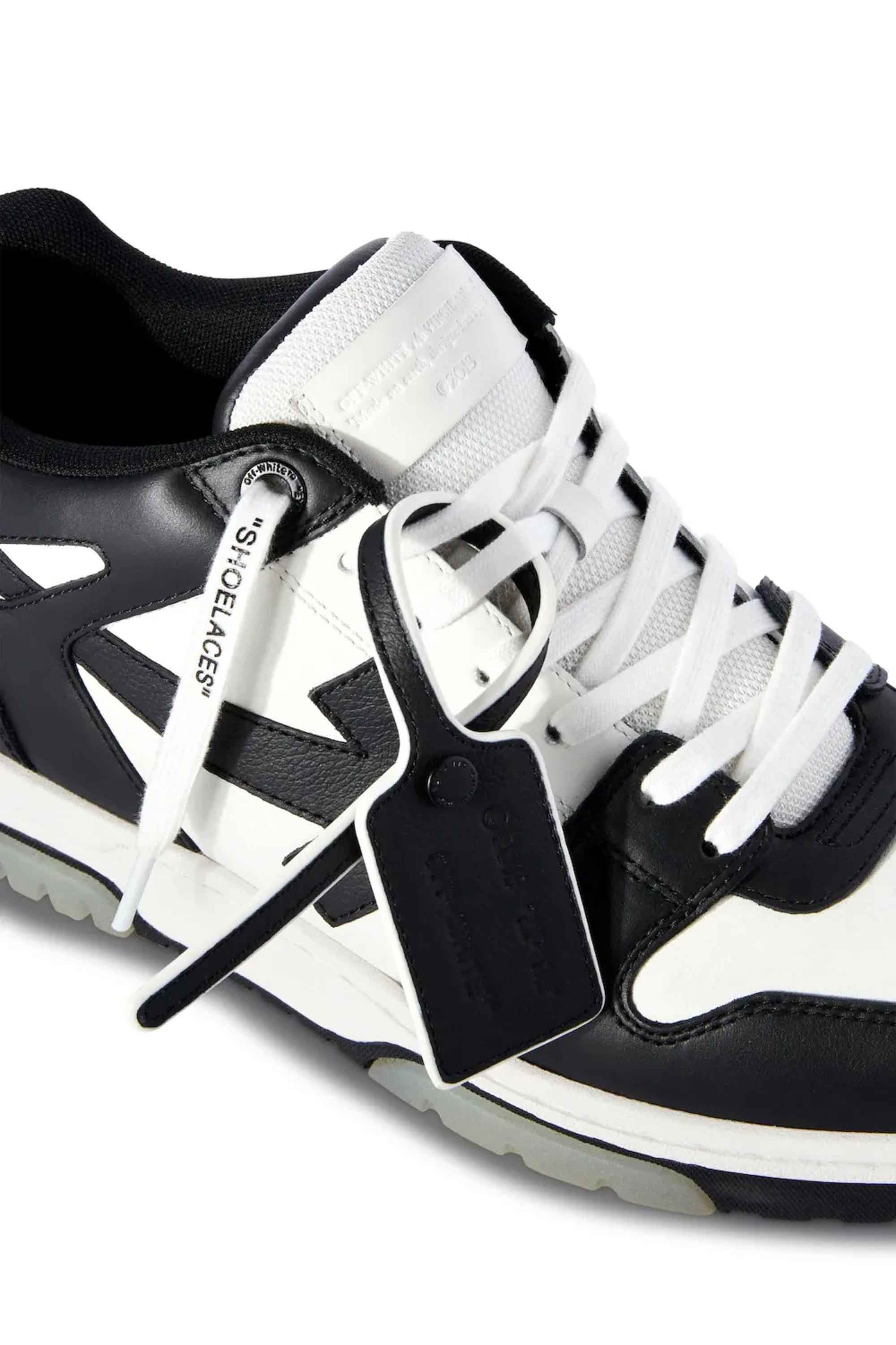 Tênis Off-White Out Of Office Branco e Preto Tênis Off-White Out Of Office Branco e Preto